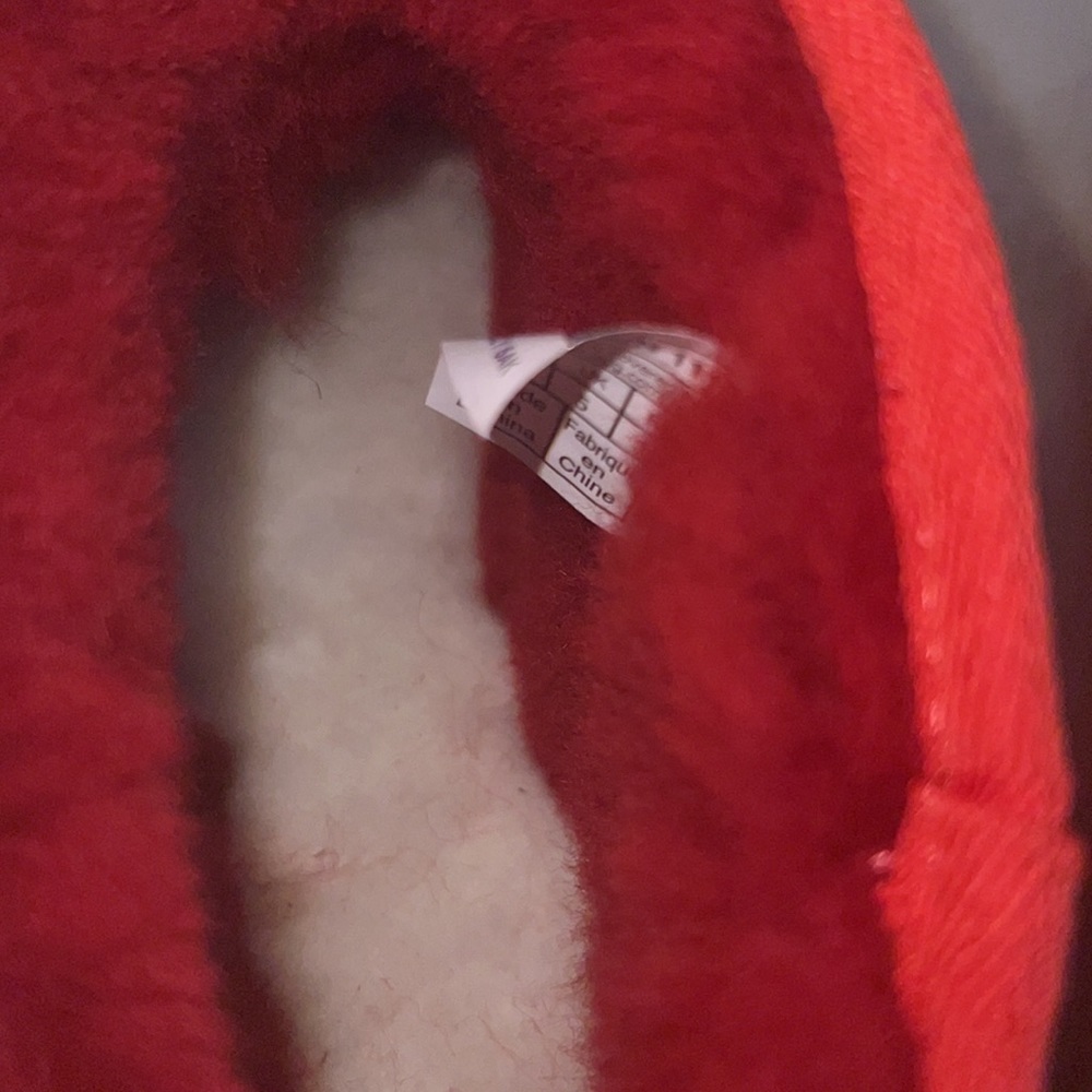 Ugg - Picture 6 of 6